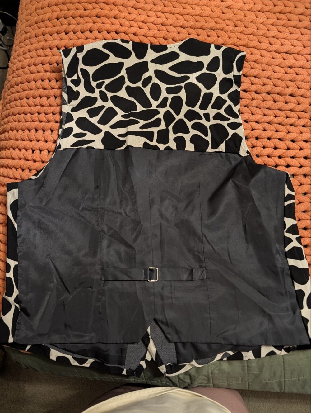 Cow Patterned Men's Vest - Picture 2 of 4